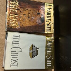 Danielle Steel Hardcover Books - The Kiss & The Ghost